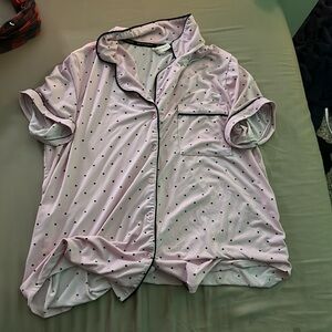 Super cute bed time clothing, size large a little short in the legs, I worn once